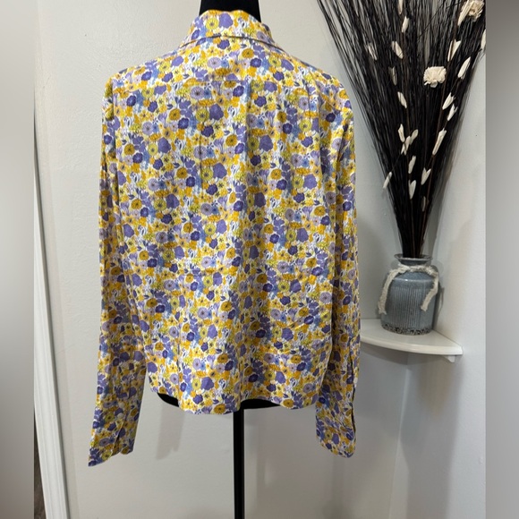 J. Crew Floral Chic Button-Down long sleeve Top - Size 12 - Picture 4 of 12